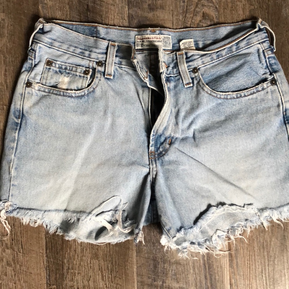 Abercrombie woman’s shorts size 4